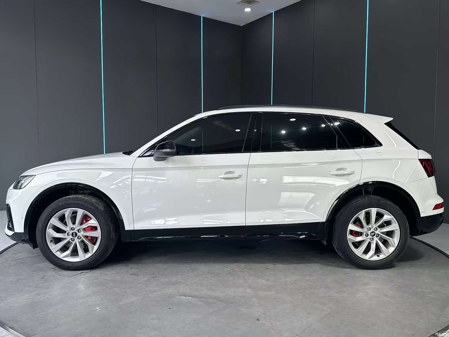Audi Q5L, 2022 4