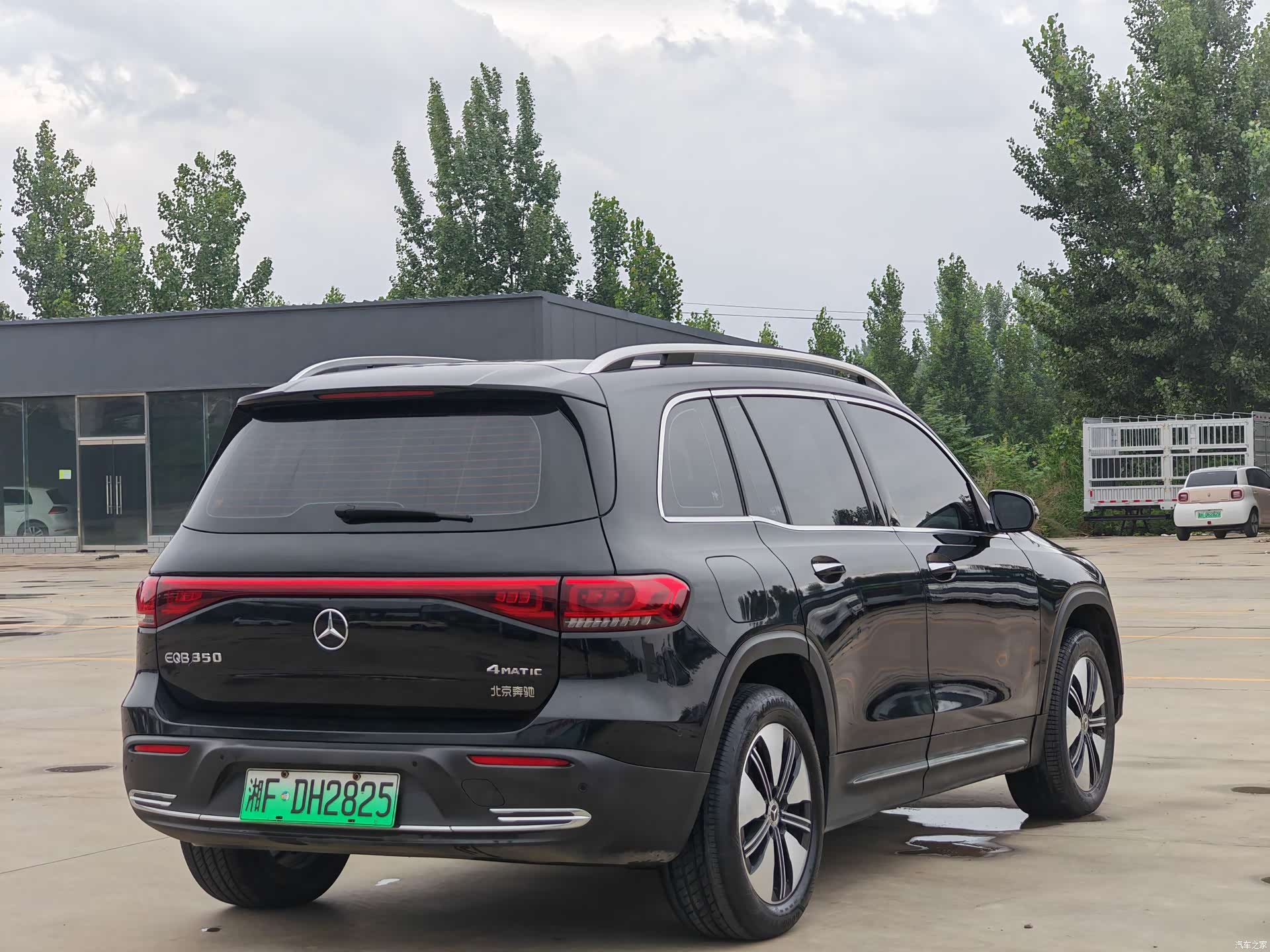 Mercedes-Benz EQB, 2024 6