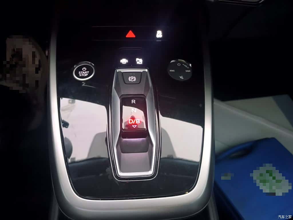 Audi Q4 e-tron, 2024 14