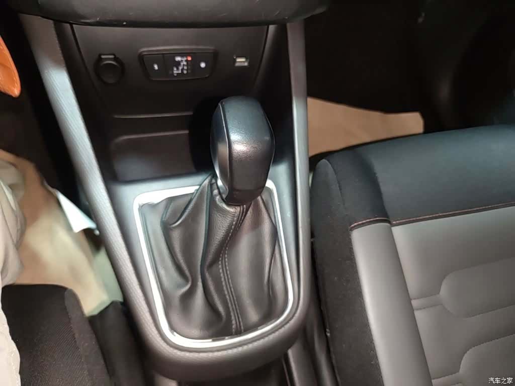 Citroen C4, 2019 14
