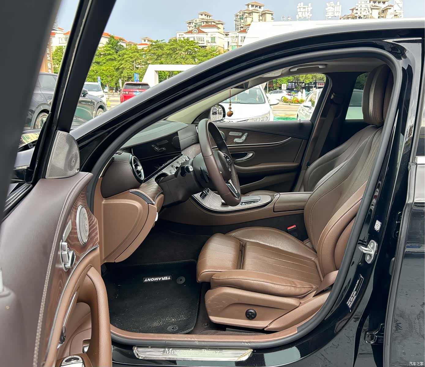 Mercedes-Benz E-Class, 2020 6