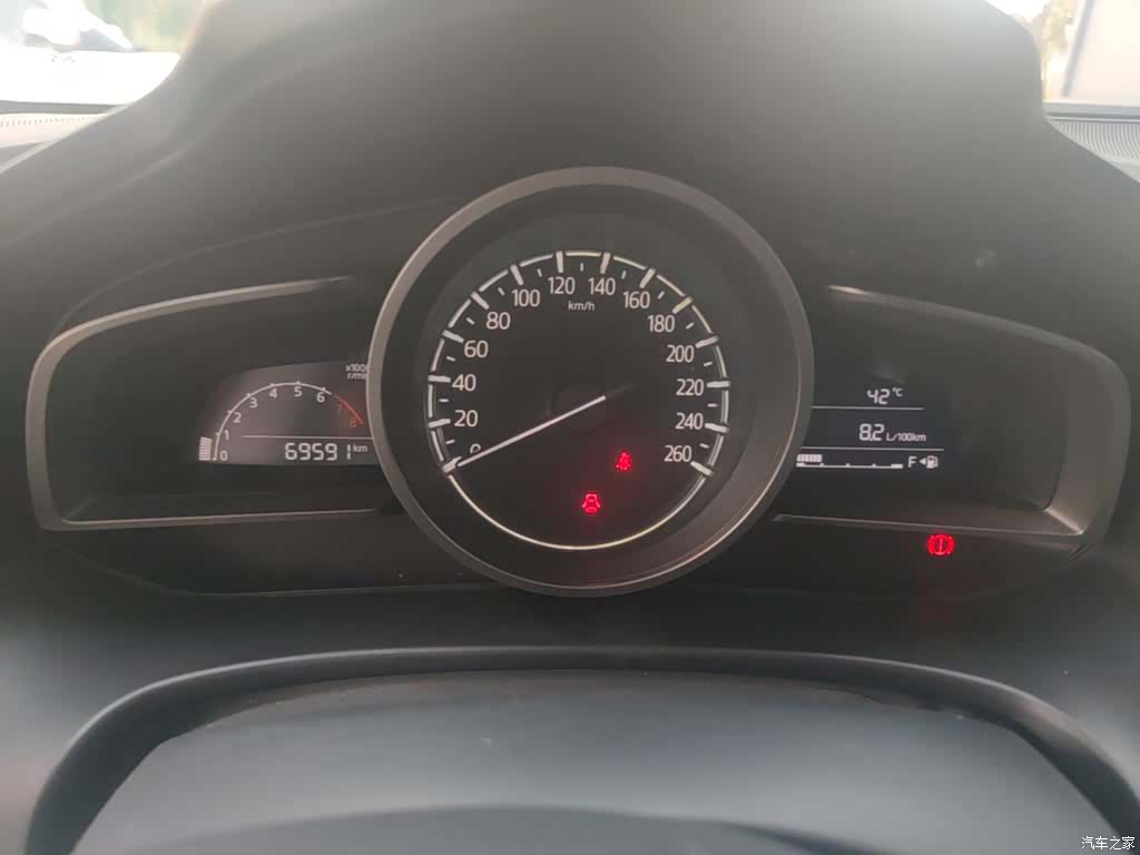 Mazda Mazda3, 2019 12