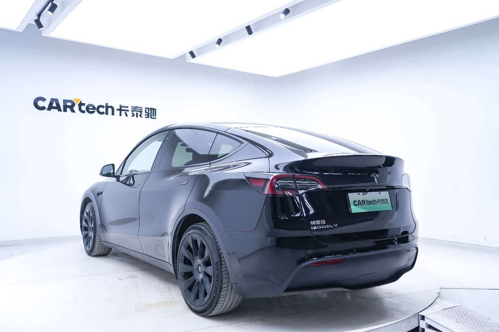 Tesla Model Y, 2022 12