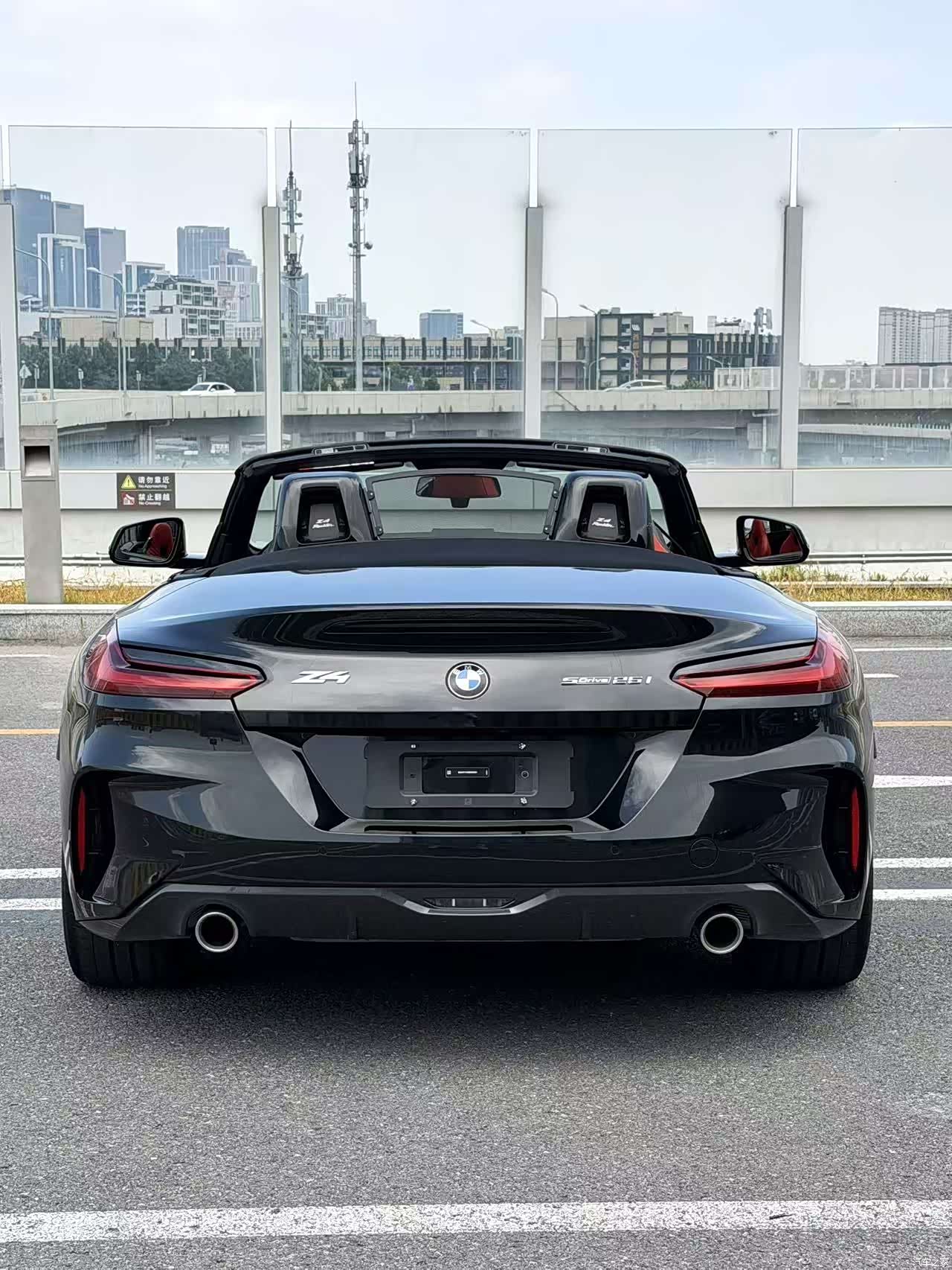 BMW Z4, 2025 4