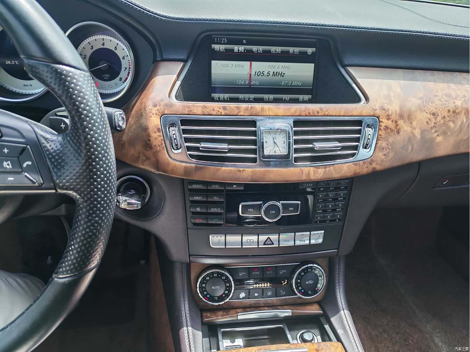 Mercedes-Benz CLS, 2014 7
