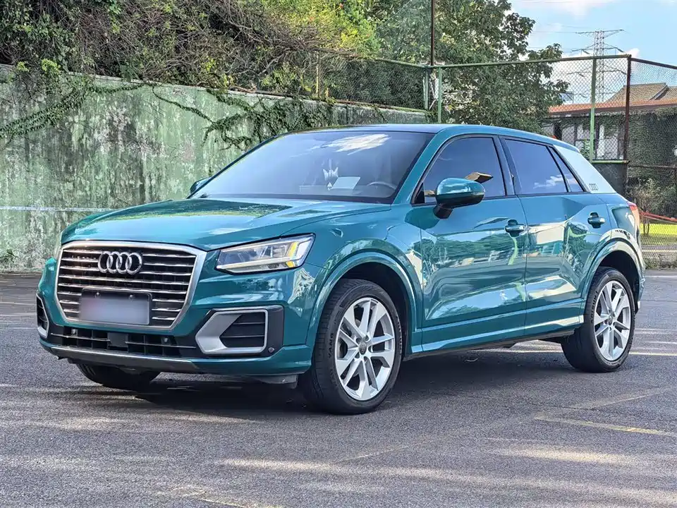 Audi Q2L