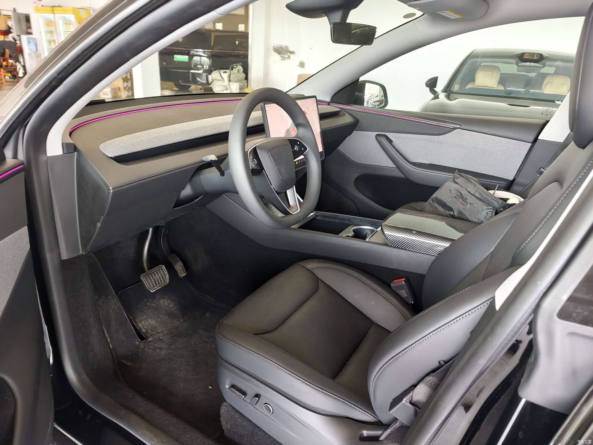 Tesla Model Y, 2026 3