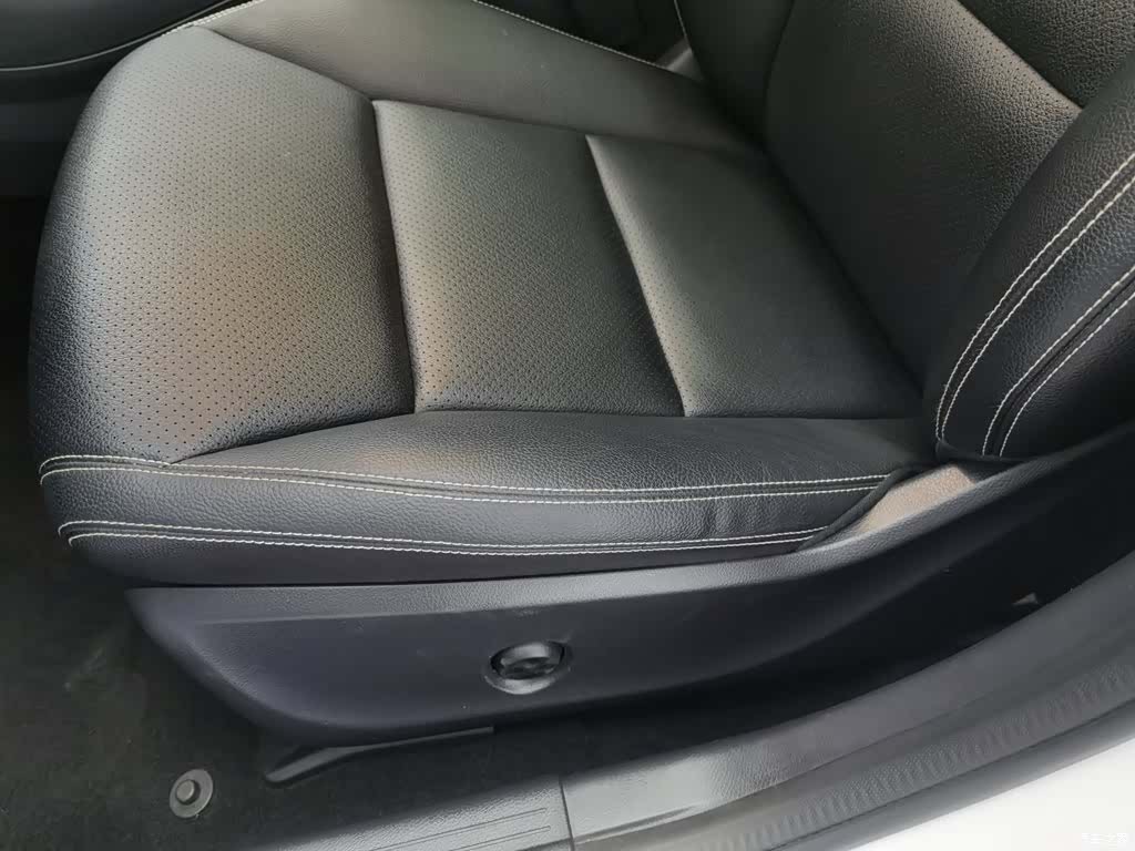 Mercedes-Benz GLA, 2015 20