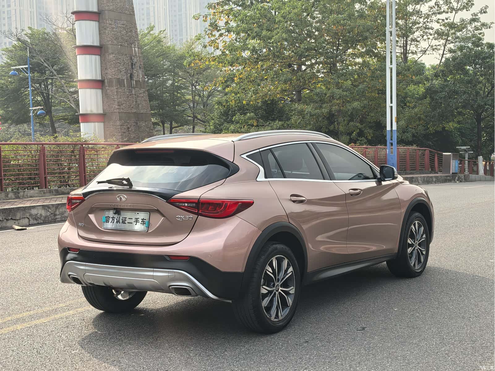 Infiniti QX30, 2018 10