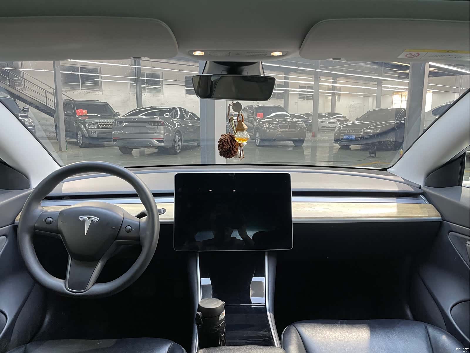 Tesla Model 3, 2019 все фото