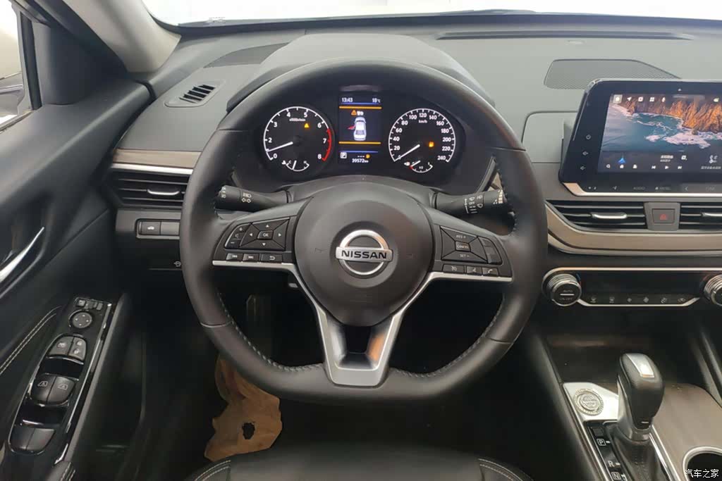 Nissan Teana, 2022 15