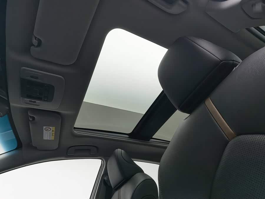 Toyota Camry 2024, фото 14