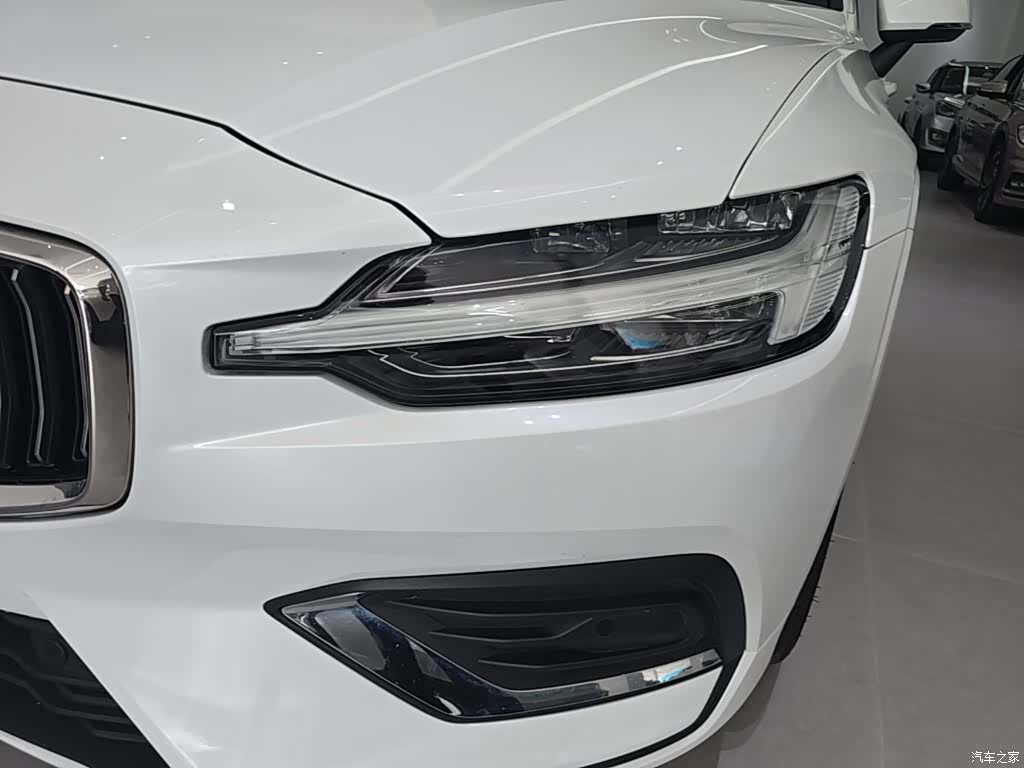 Volvo S60, 2022 24