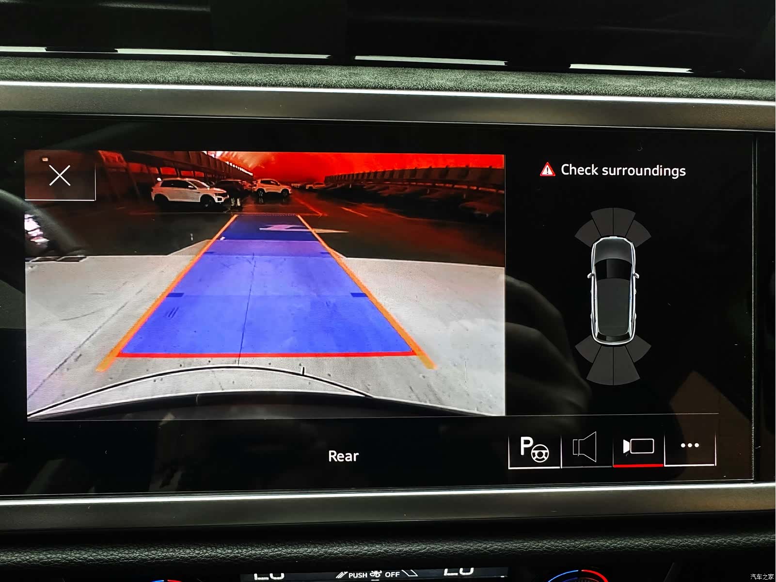 Audi Q3, 2022 18
