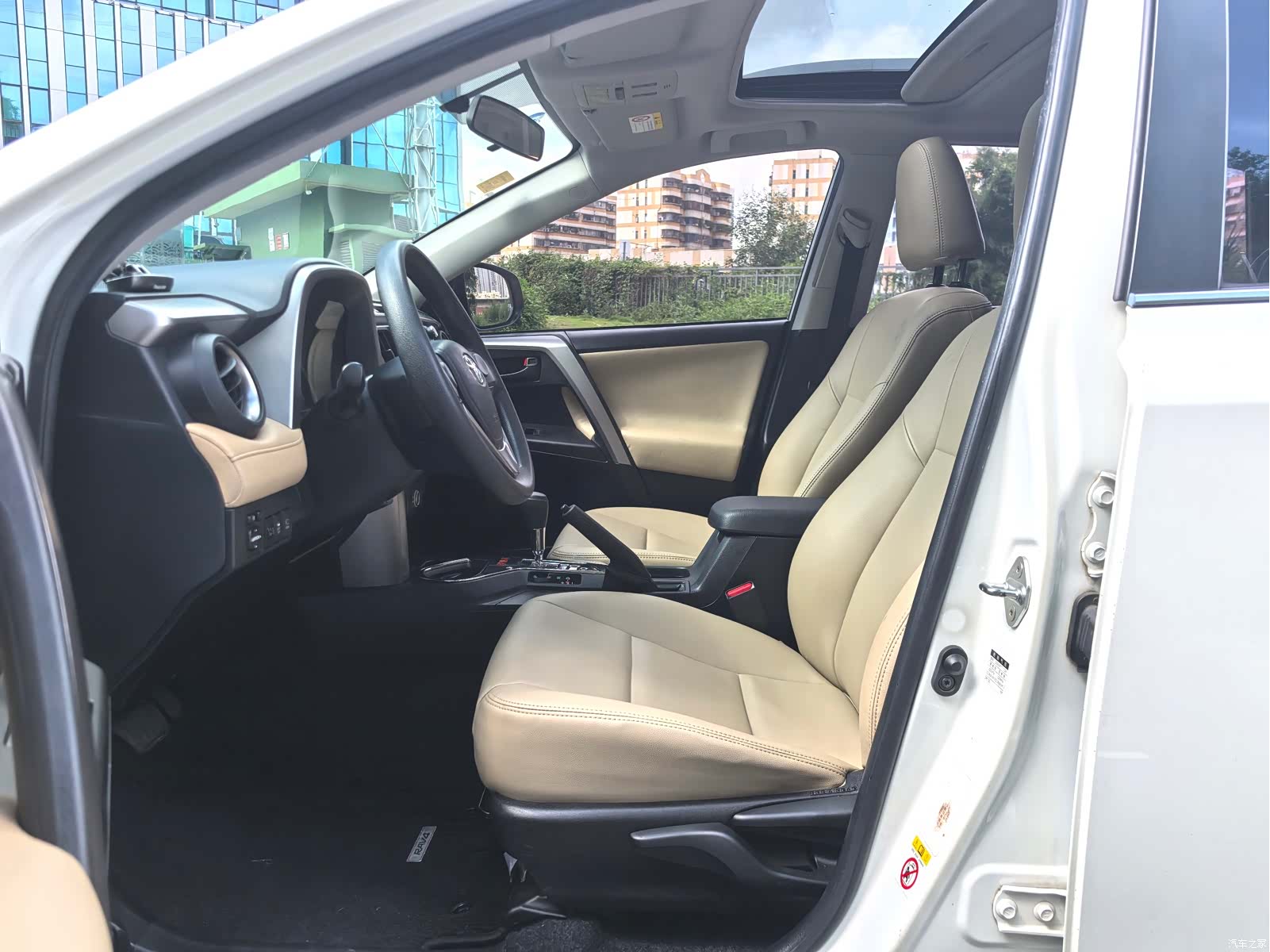 Toyota RAV4, 2017 4