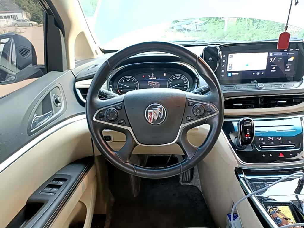 Buick GL8, 2024 11