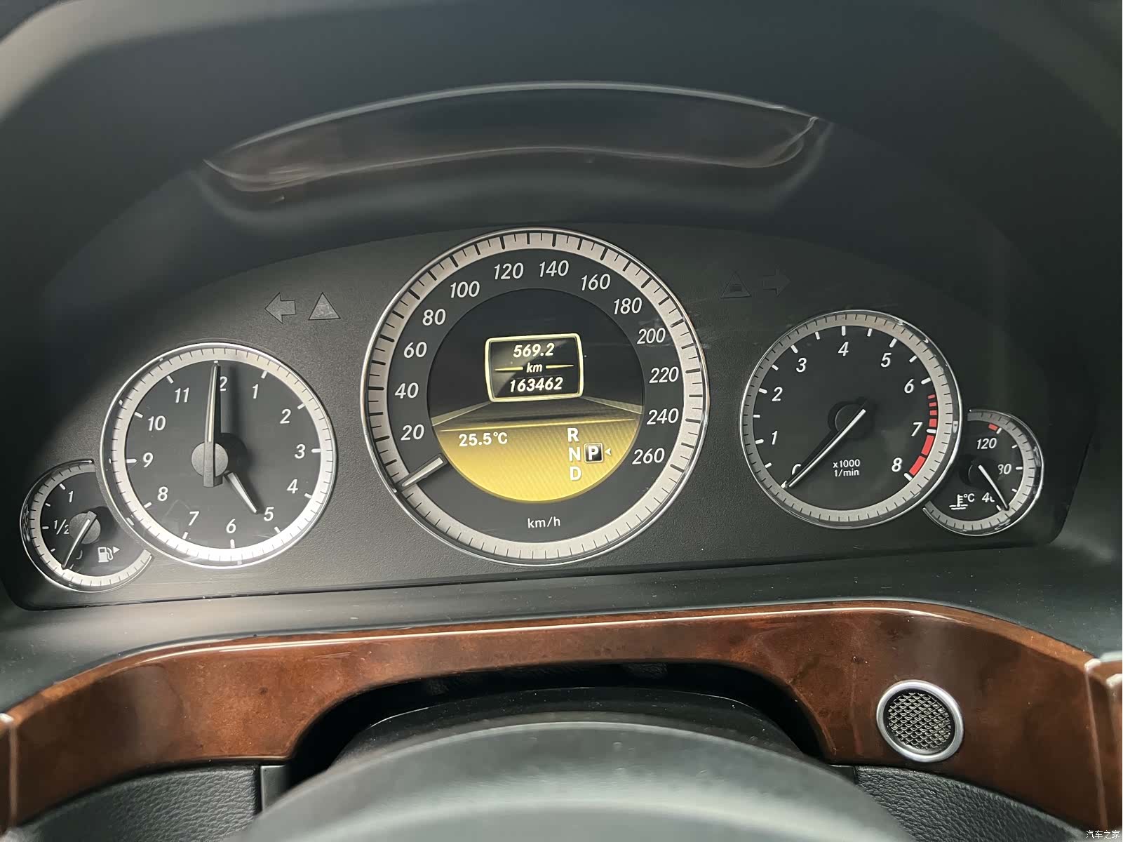Mercedes-Benz E-Class, 2012 21