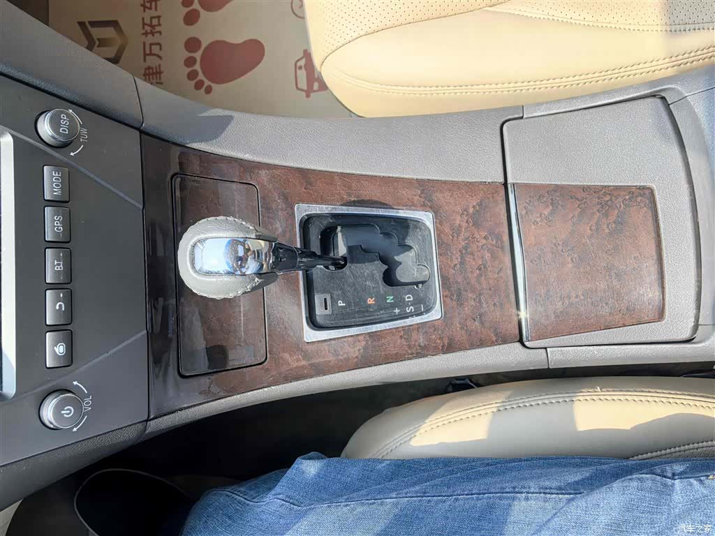 Lexus ES, 2012 11