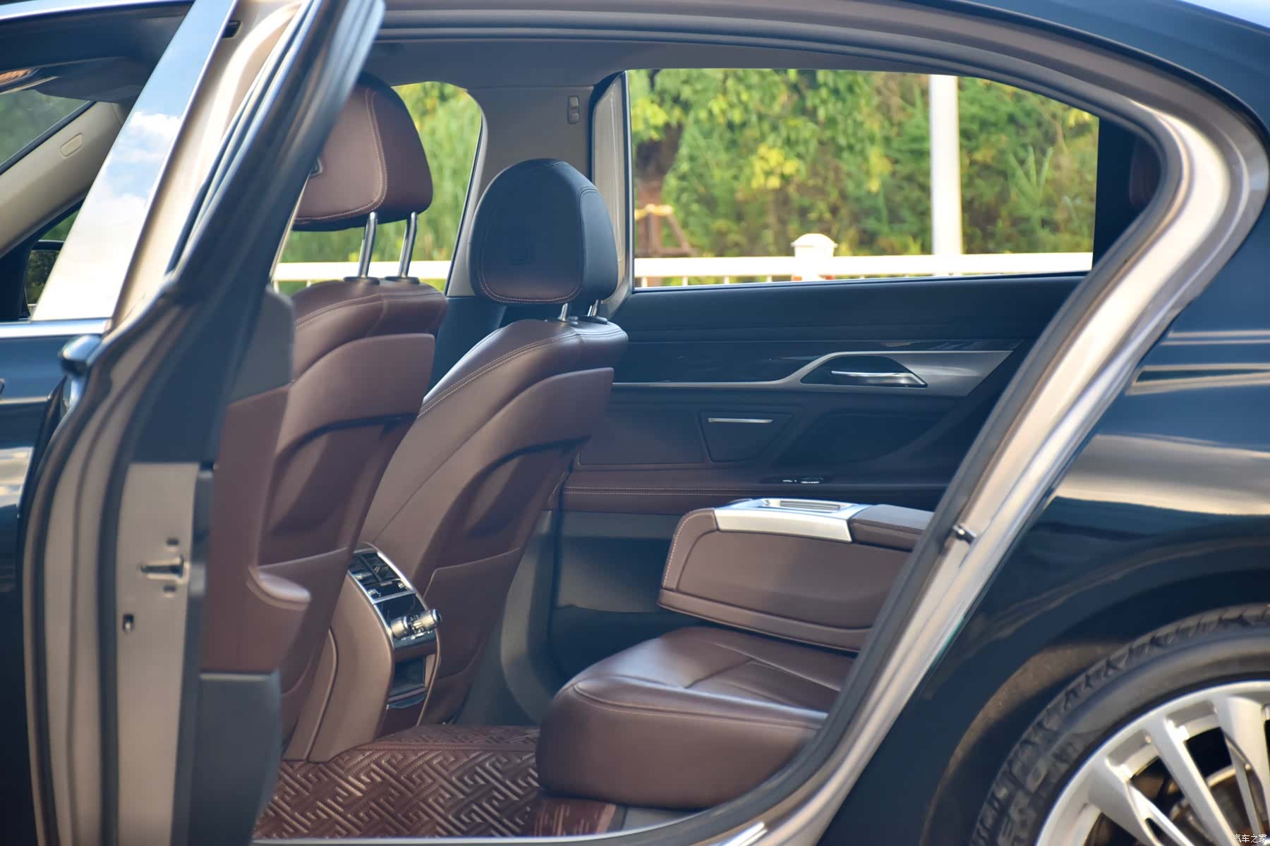 BMW 7 Series, 2017 все фото