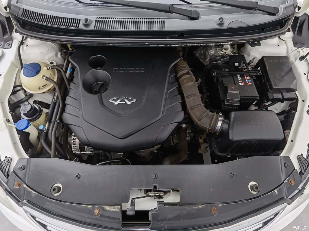 Chery E3, 2014 6