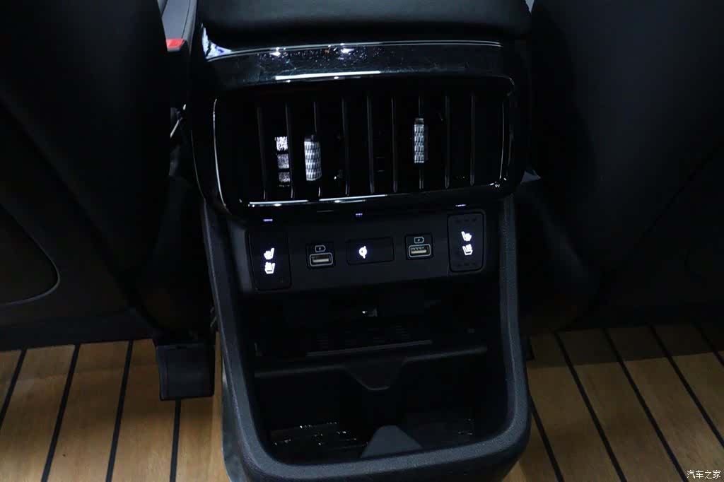 Hyundai Custo, 2023 12