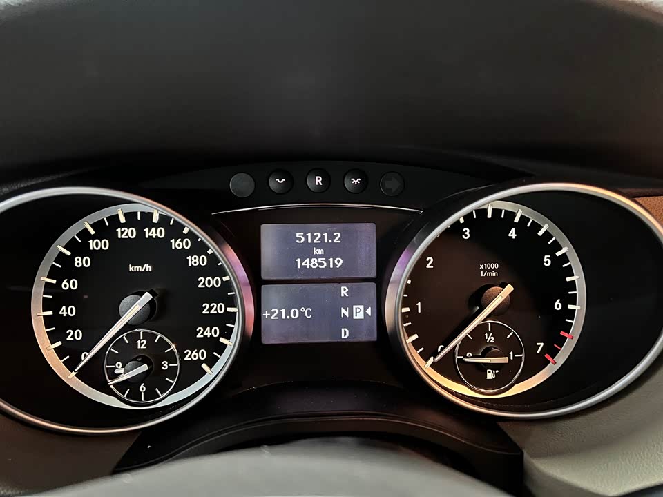 Mercedes-Benz R-class