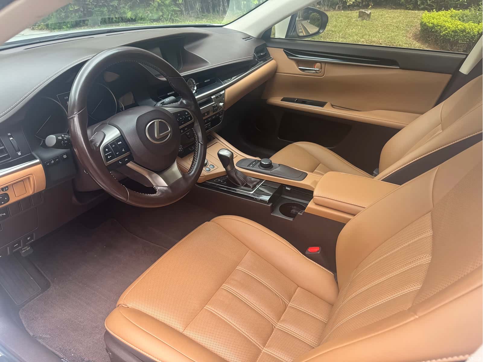 Lexus ES, 2018 10