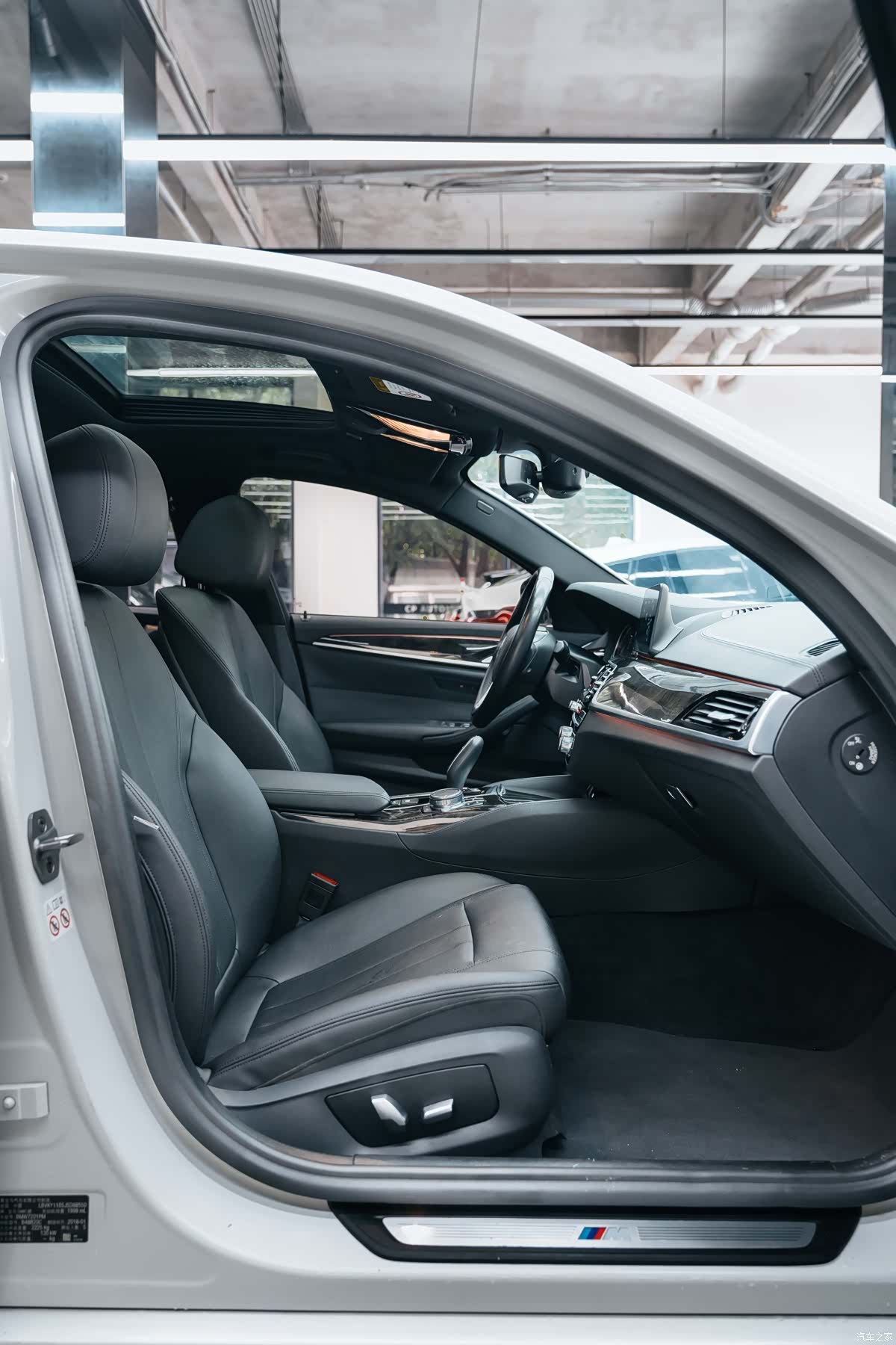 BMW 5 Series, 2018 11