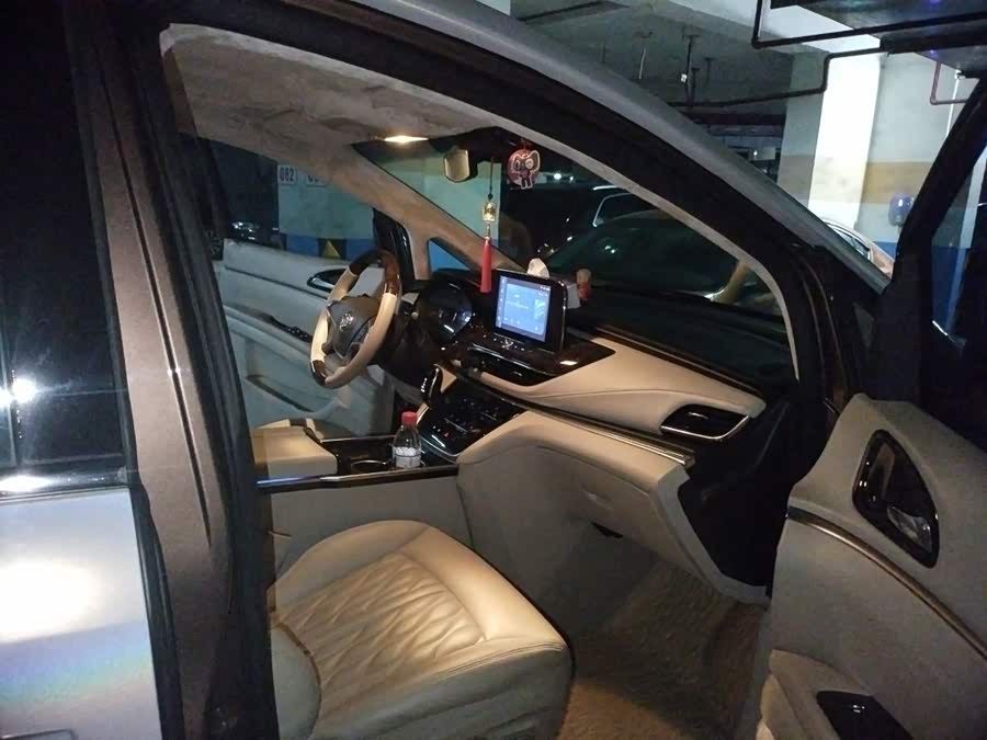 Buick GL8 2020, фото 18