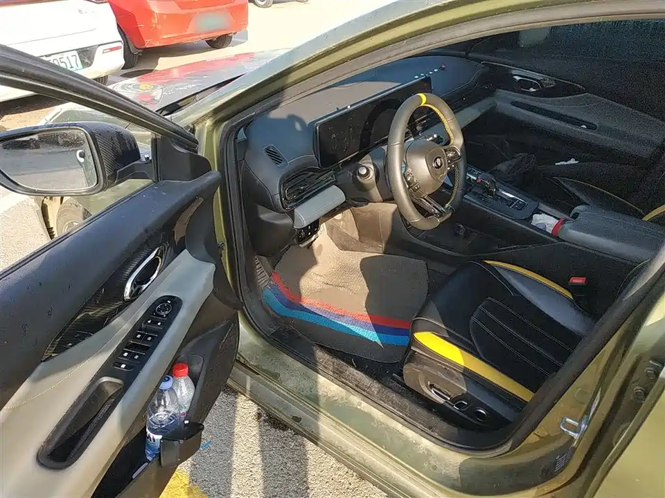 Trumpchi Shadow Leopard