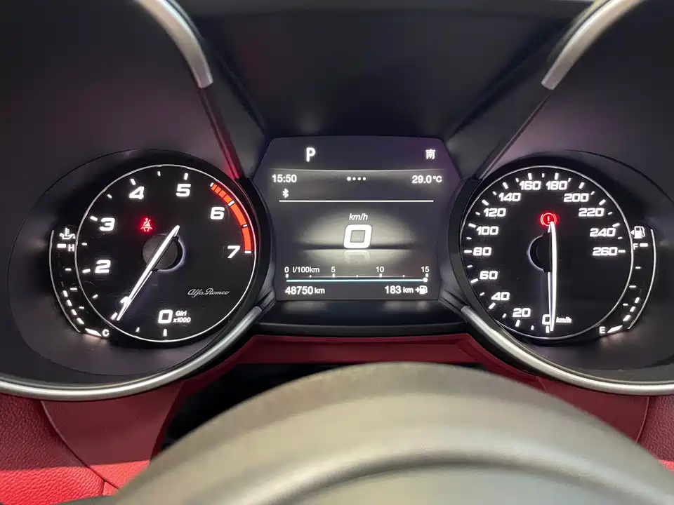 Alfa Romeo Giulia Alfa Romeo Giulia