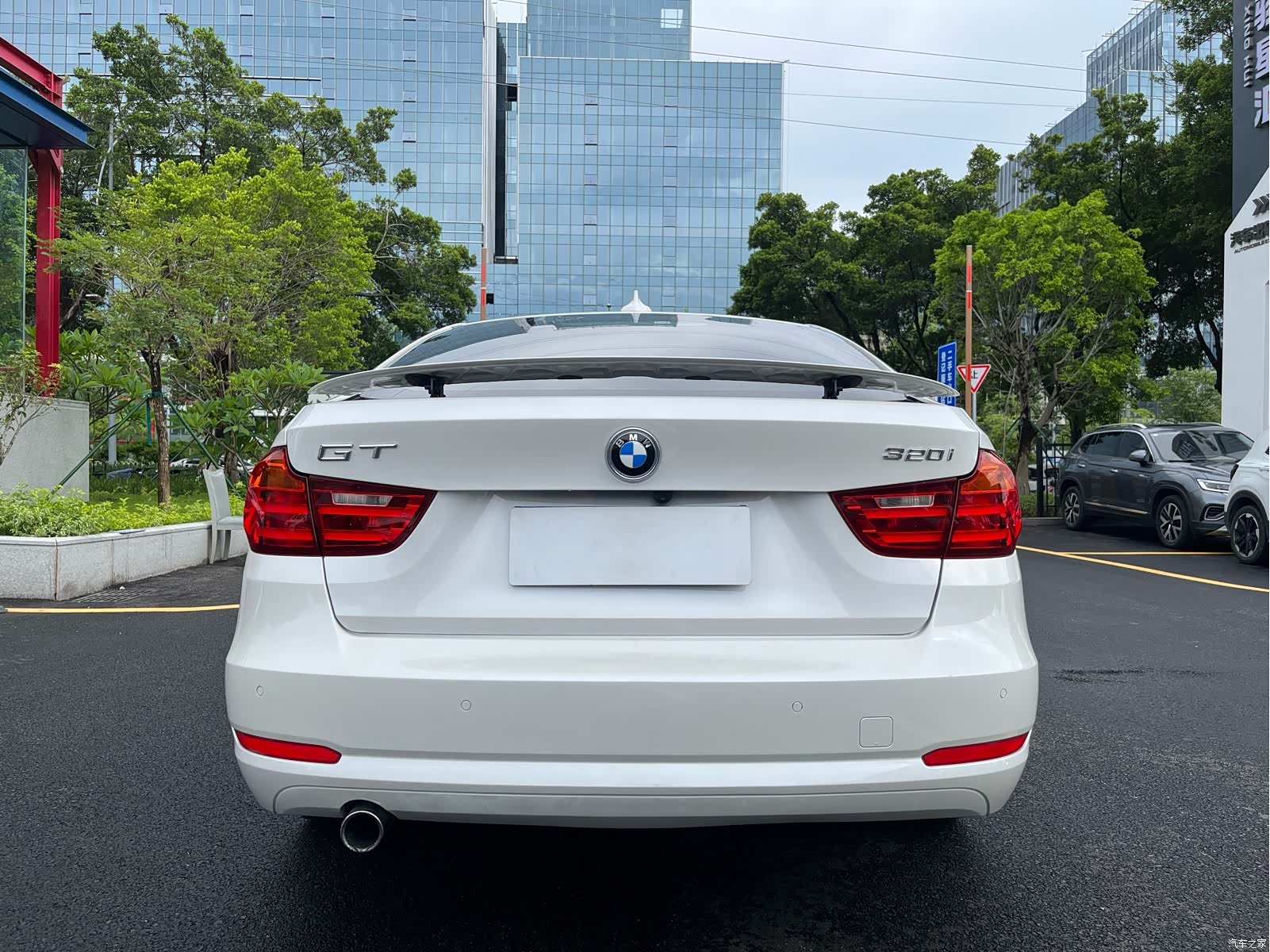 BMW 3 Series, 2016 все фото