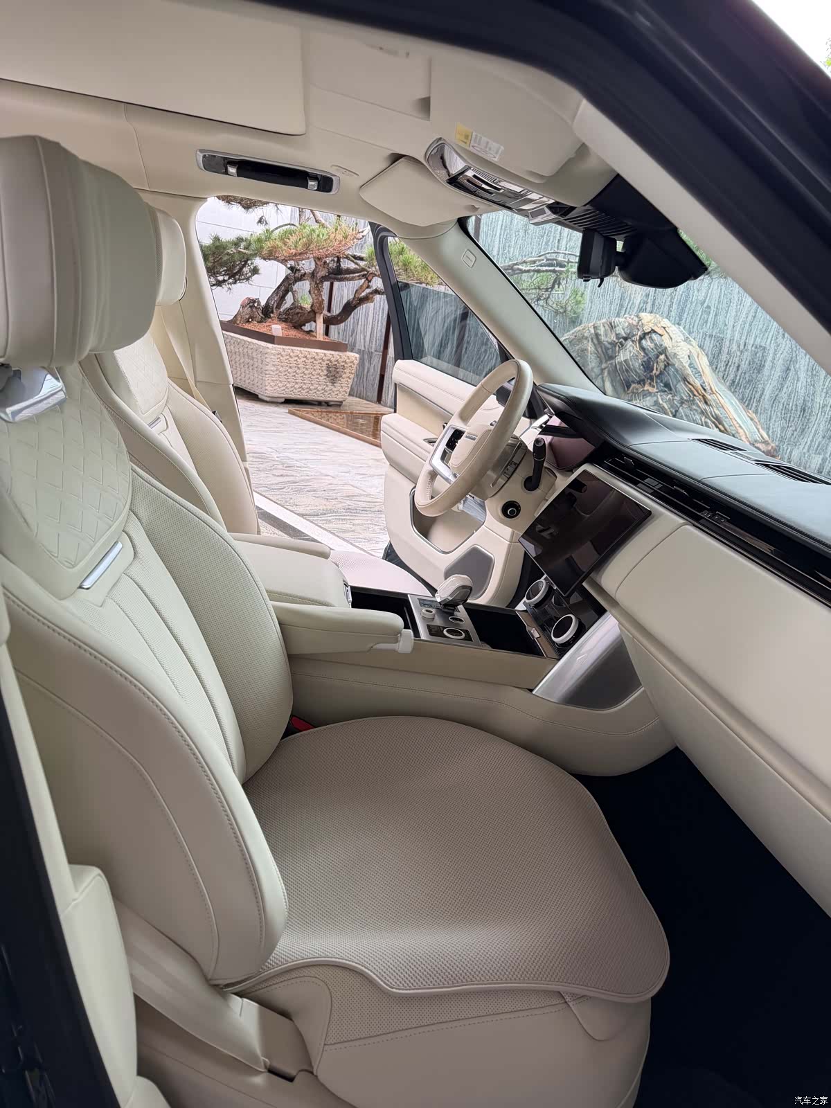 Land Rover Range Rover, 2024 11