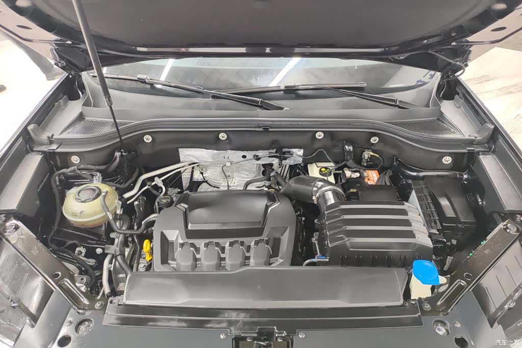 Volkswagen Teramont, 2021 10