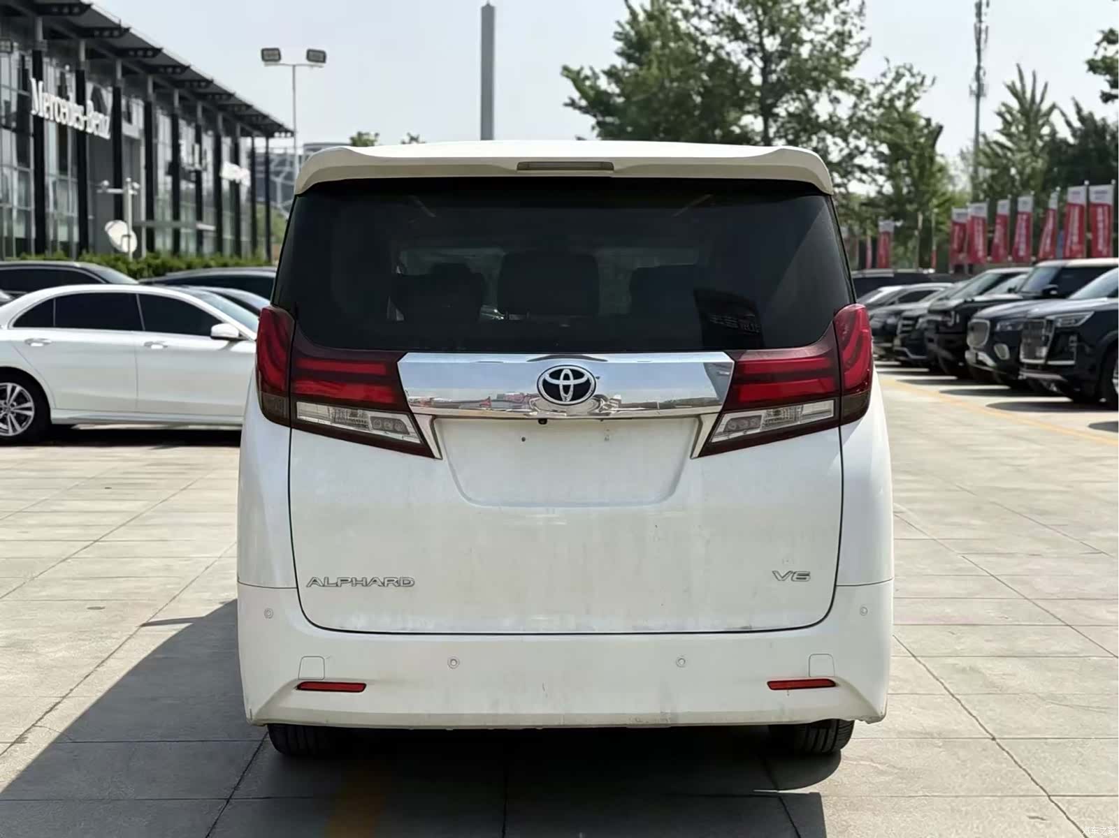 Toyota Alphard, 2016 4