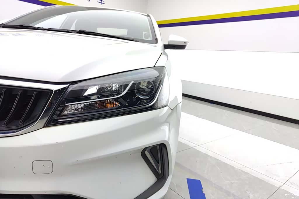 Geely Emgrand, 2021 все фото