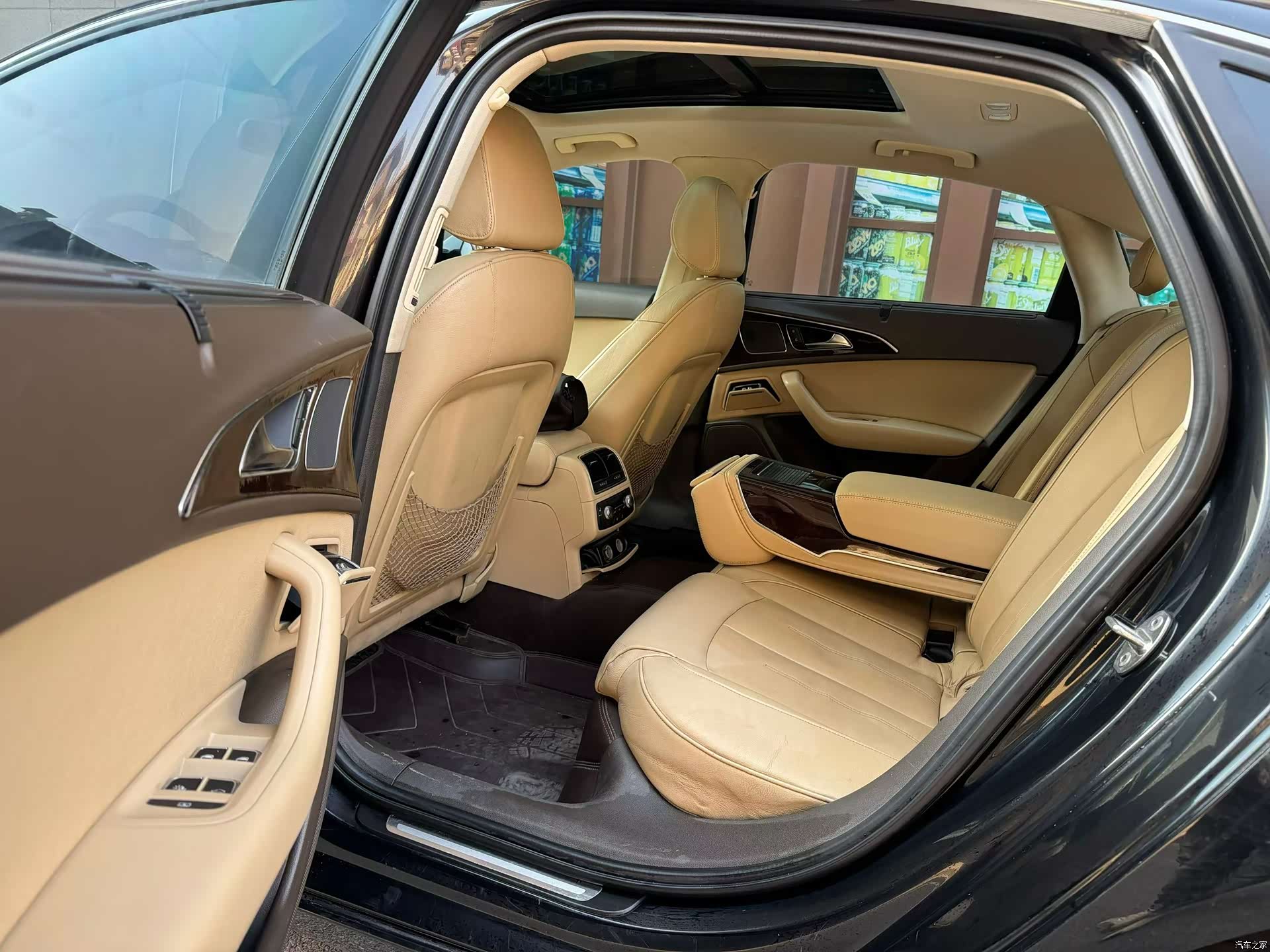 Audi A6L, 2012 8