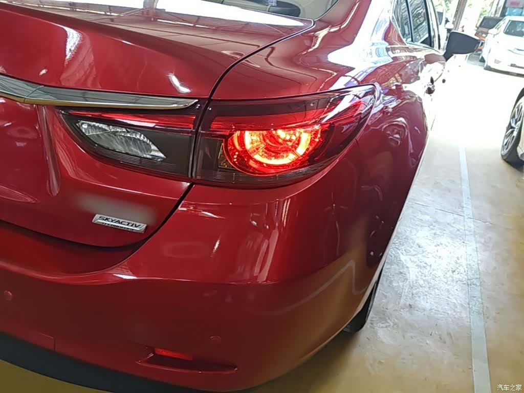 Mazda Atenza, 2017 8