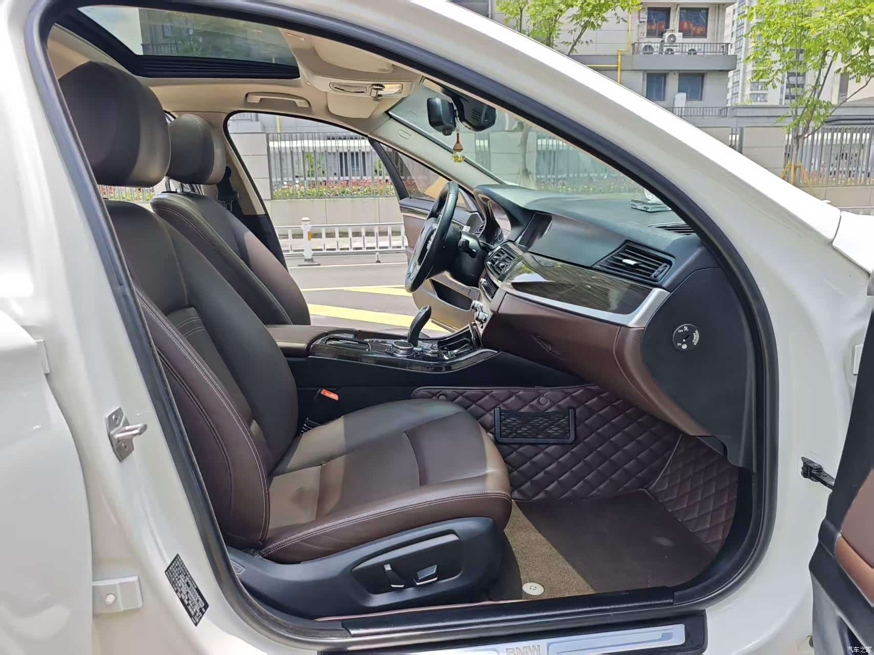 BMW 5 Series, 2016 12