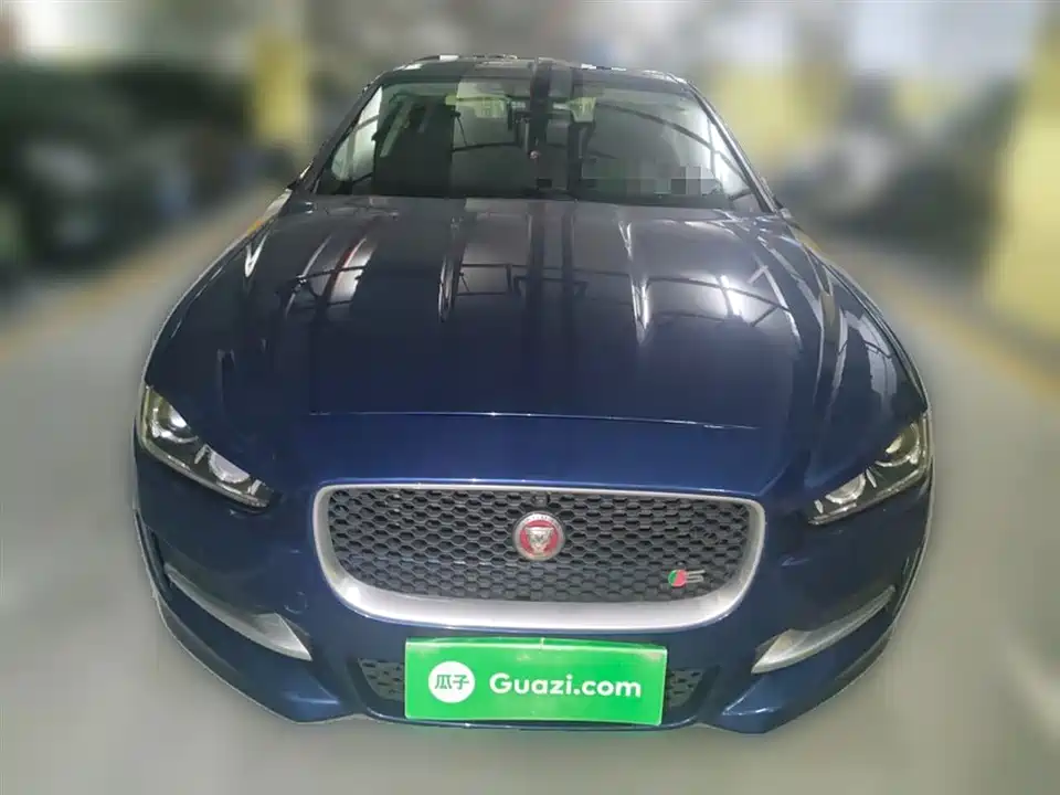 Jaguar XE