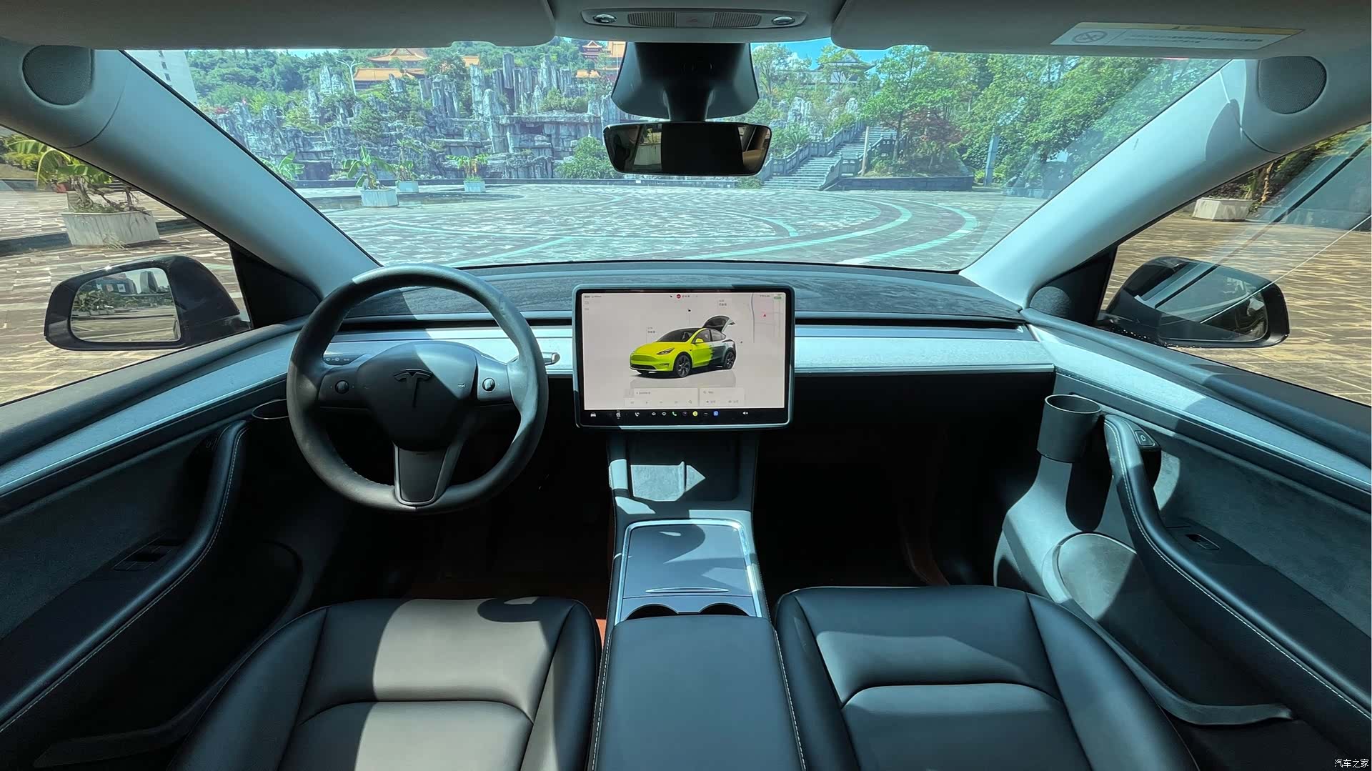 Tesla Model Y, 2024 8