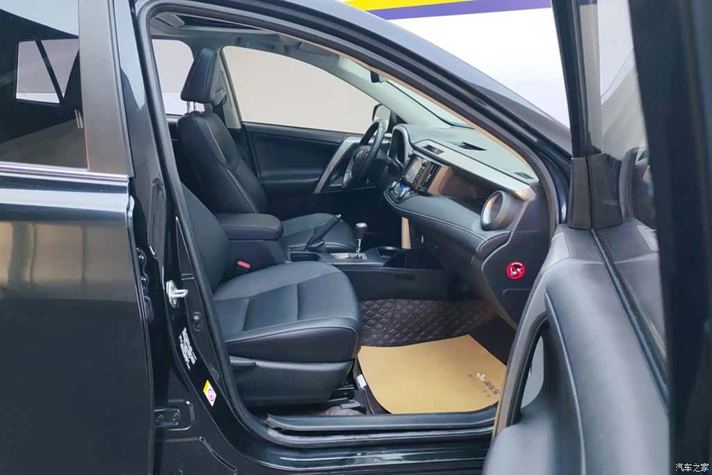 Toyota RAV4, 2018 8