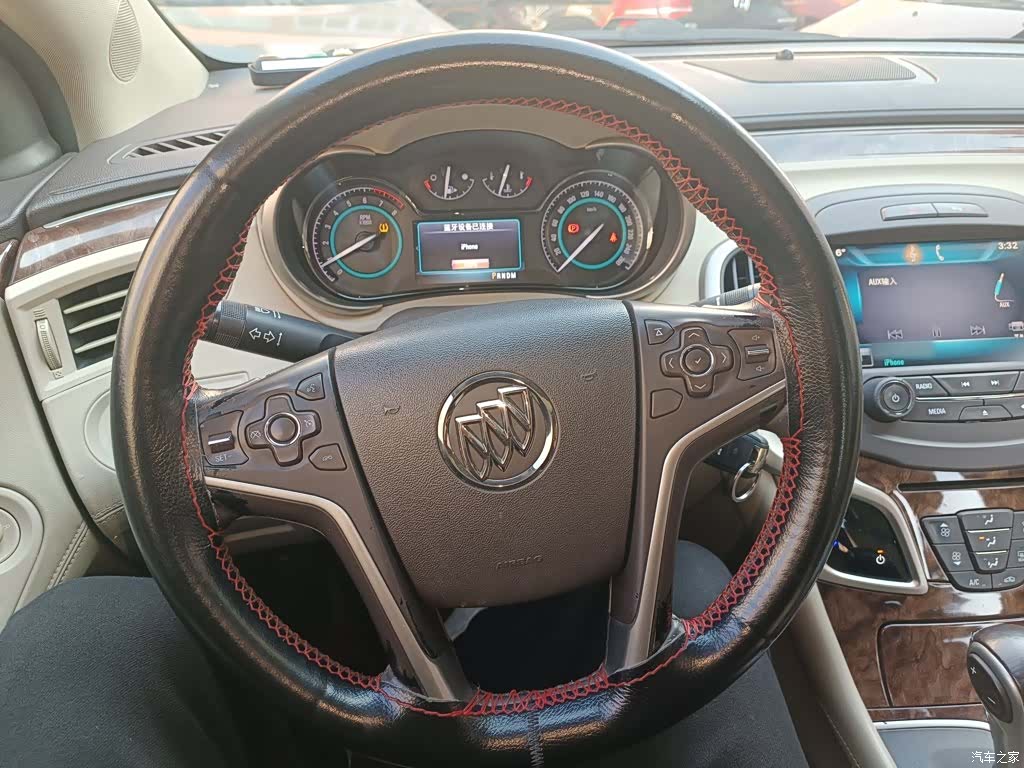 Buick LaCrosse, 2015 8