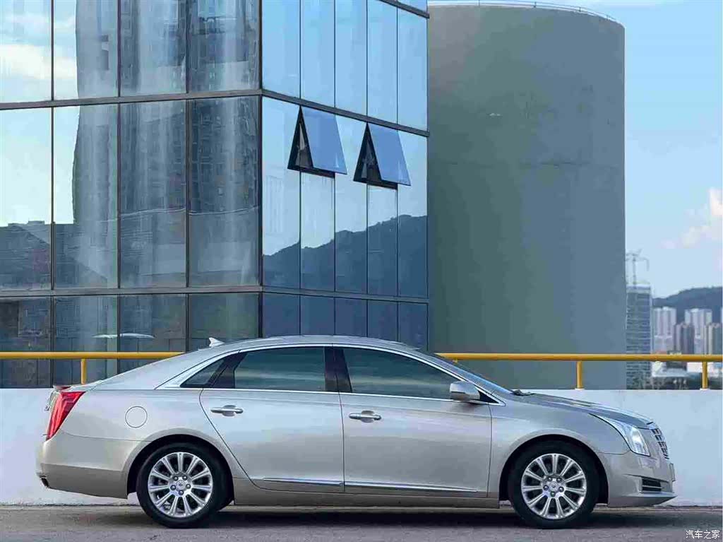 Cadillac XTS, 2015 11
