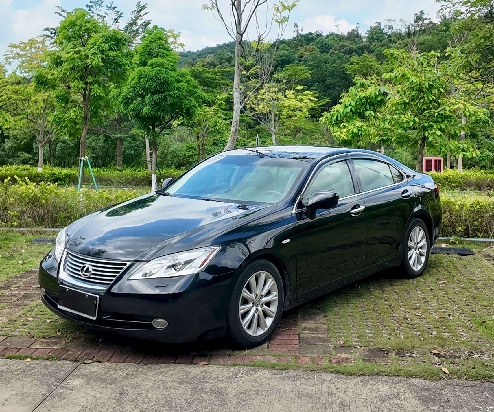 Lexus ES, 2009 1