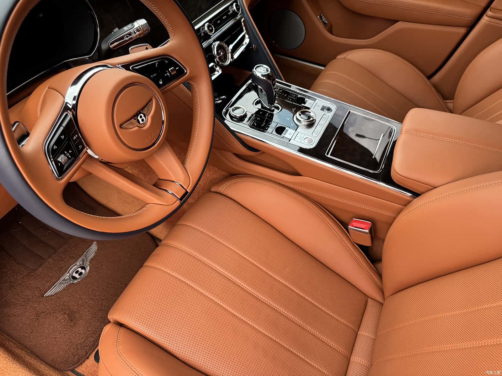 Bentley Flying Spur, 2021 13