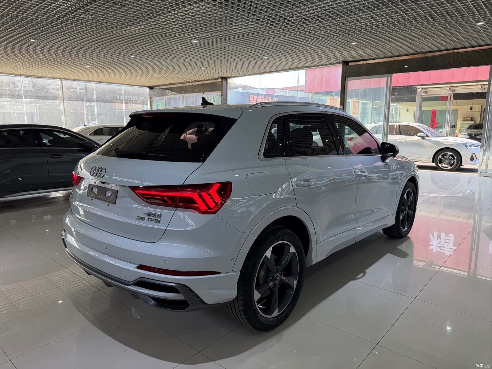 Audi Q3, 2022 4