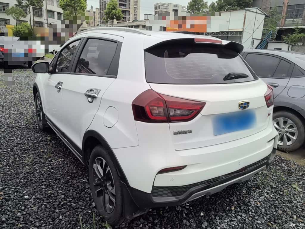 Geely X3, 2020 все фото