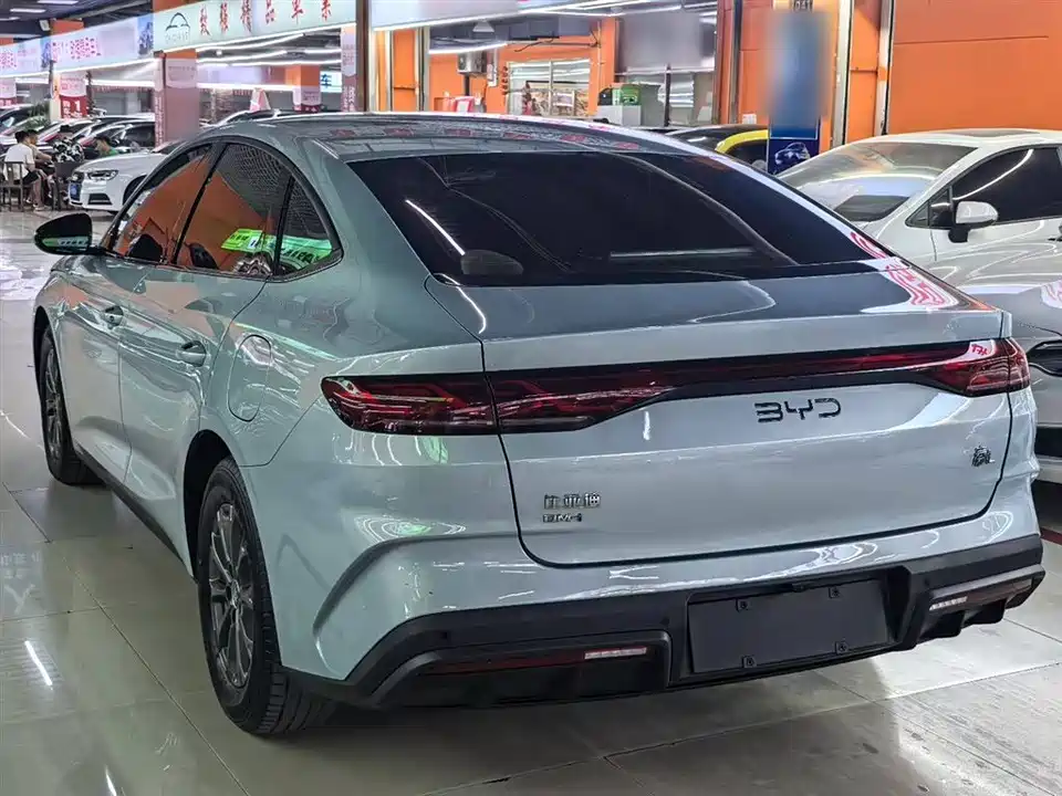 BYD Qin L BYD Qin L