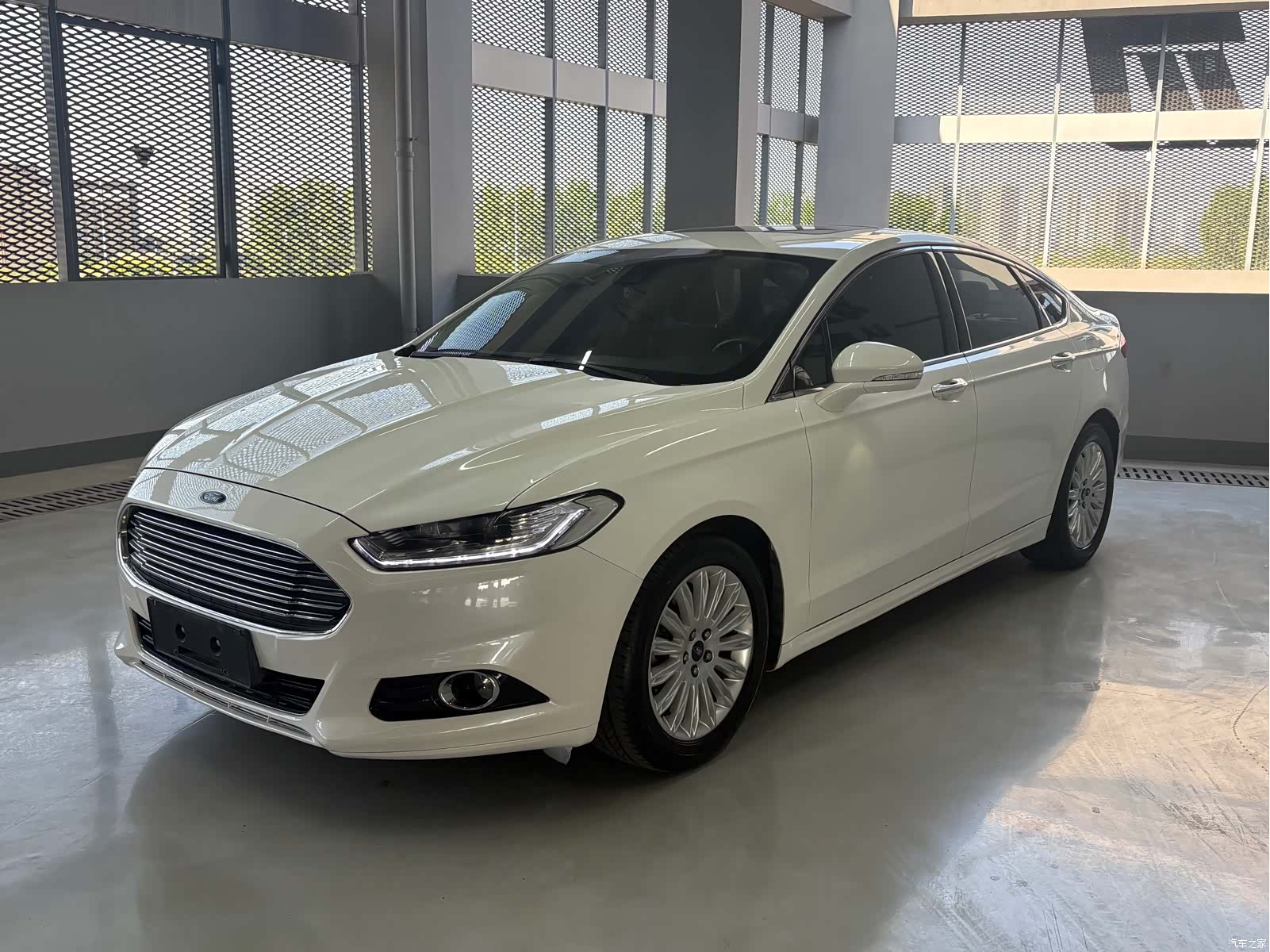 Ford Mondeo, 2015 1